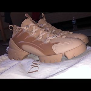 Dior D-Connect sneaker